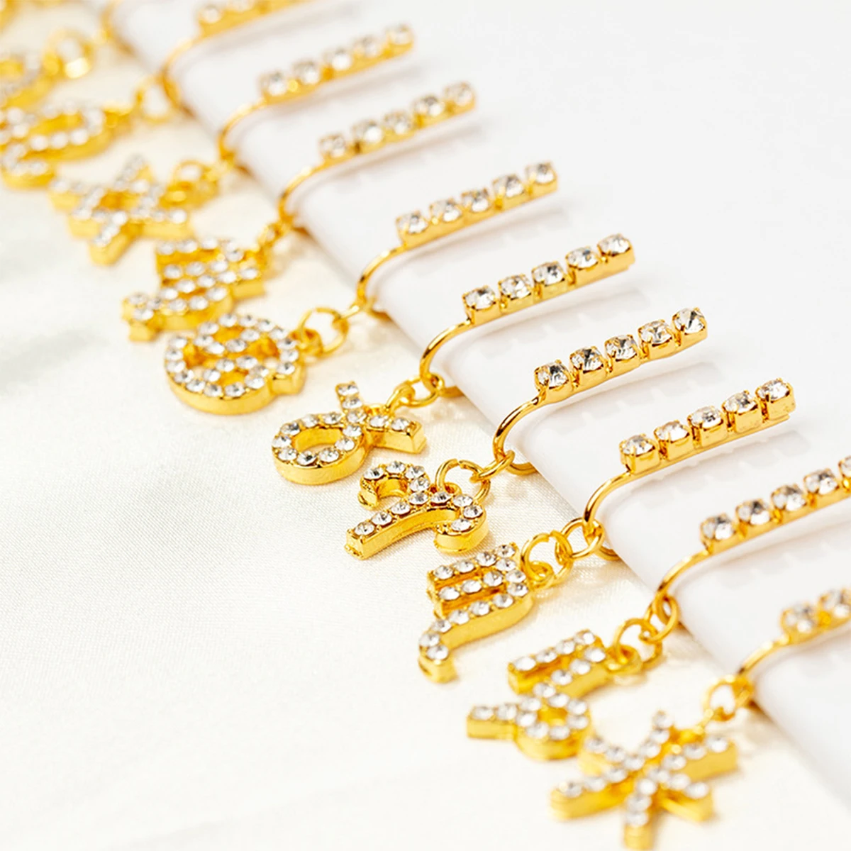 2แพ็คที่หนีบหูโลหะเซอร์คอน12คล - Body Jewelry Cartilage Earrings บทวิจารณ์และราคา